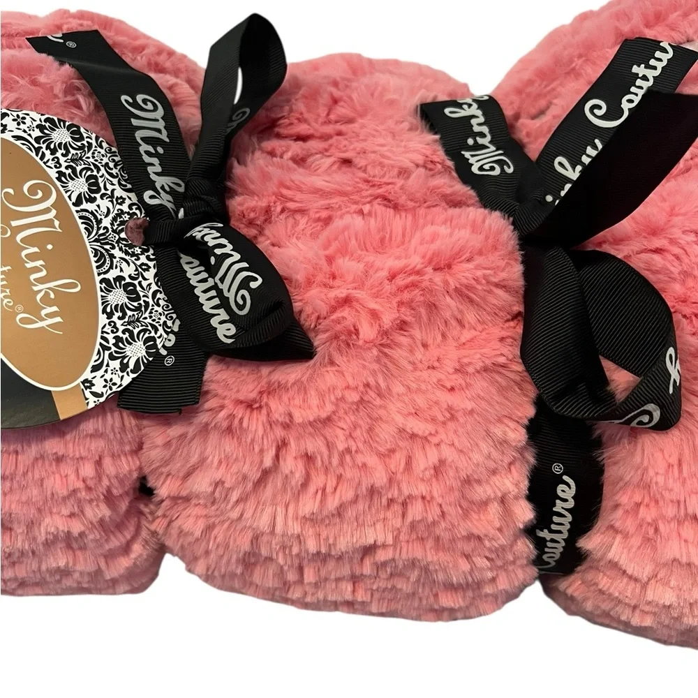 NWT Minky Couture Pink Faux Fur Throw Blanket 50x60 Adult Size Plush Minky Cozy